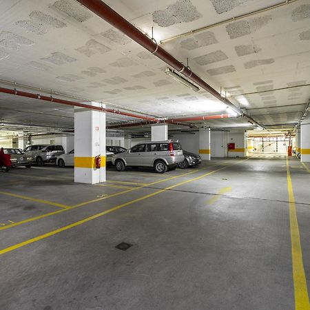 Whome Family Condo - Urban Retreat With Parking, Ac, Elevator In Great Location Lisboa 外观 照片