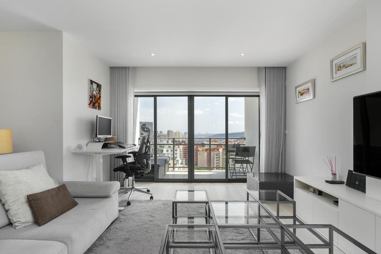 Whome Family Condo - Urban Retreat With Parking, Ac, Elevator In Great Location Lisboa 外观 照片