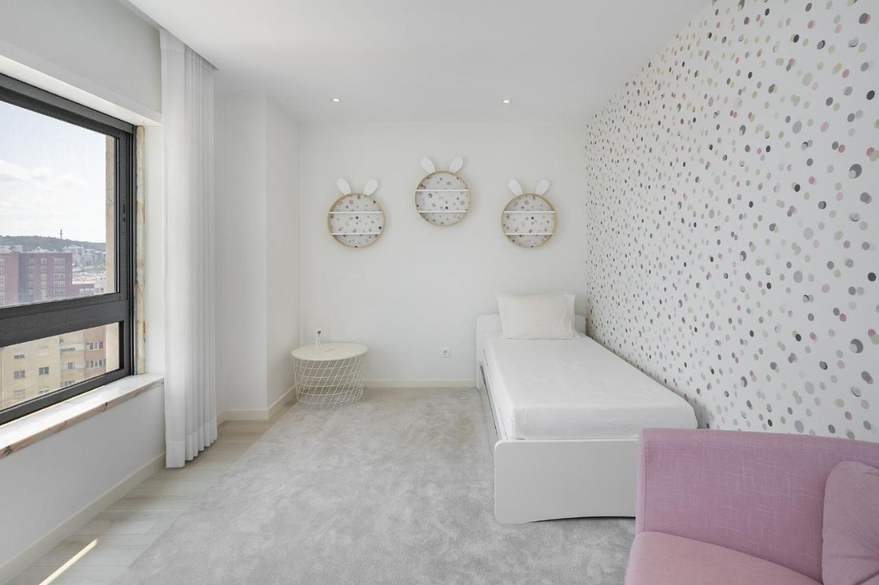 Whome Family Condo - Urban Retreat With Parking, Ac, Elevator In Great Location Lisboa 外观 照片