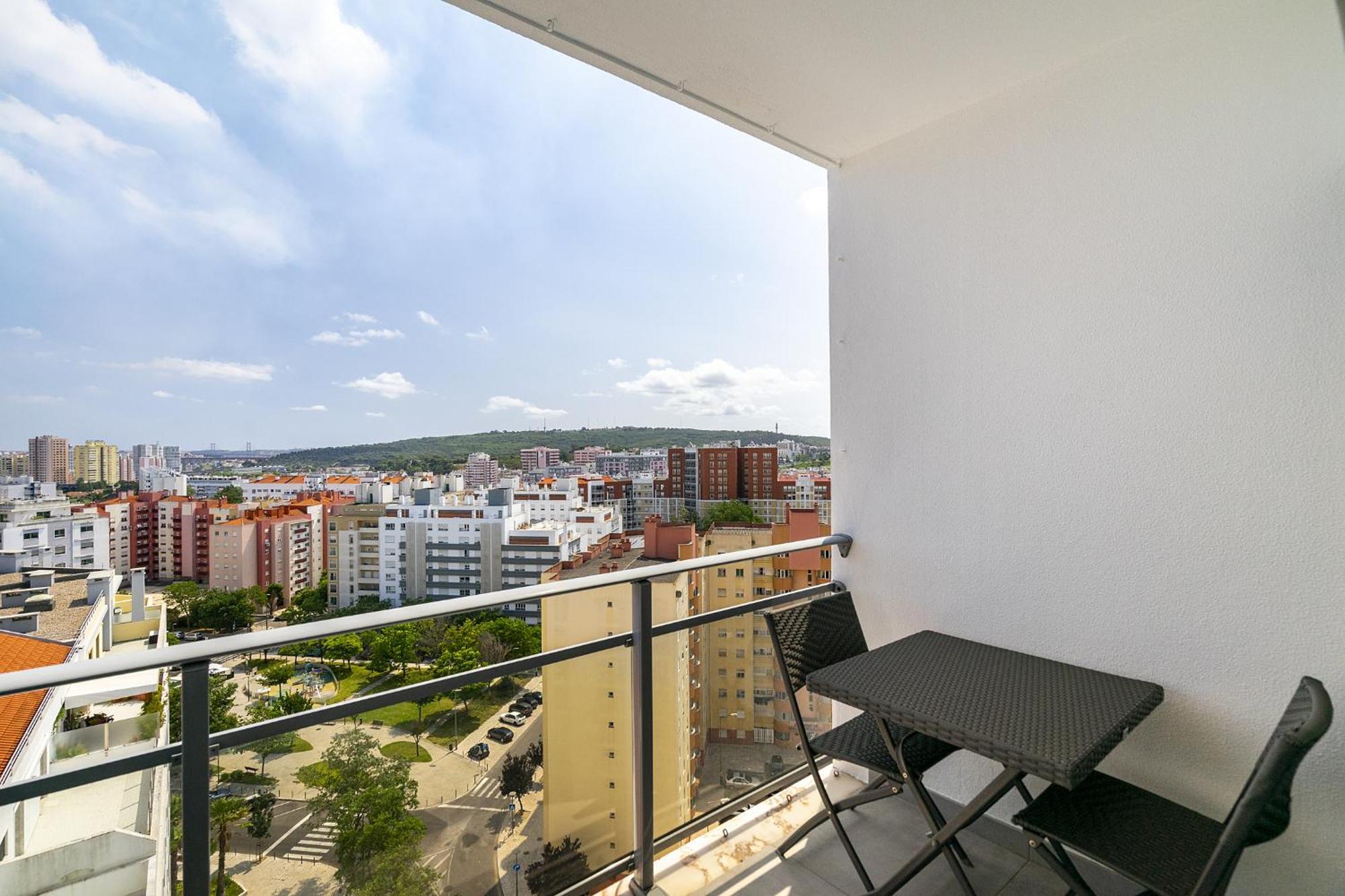Whome Family Condo - Urban Retreat With Parking, Ac, Elevator In Great Location Lisboa 外观 照片
