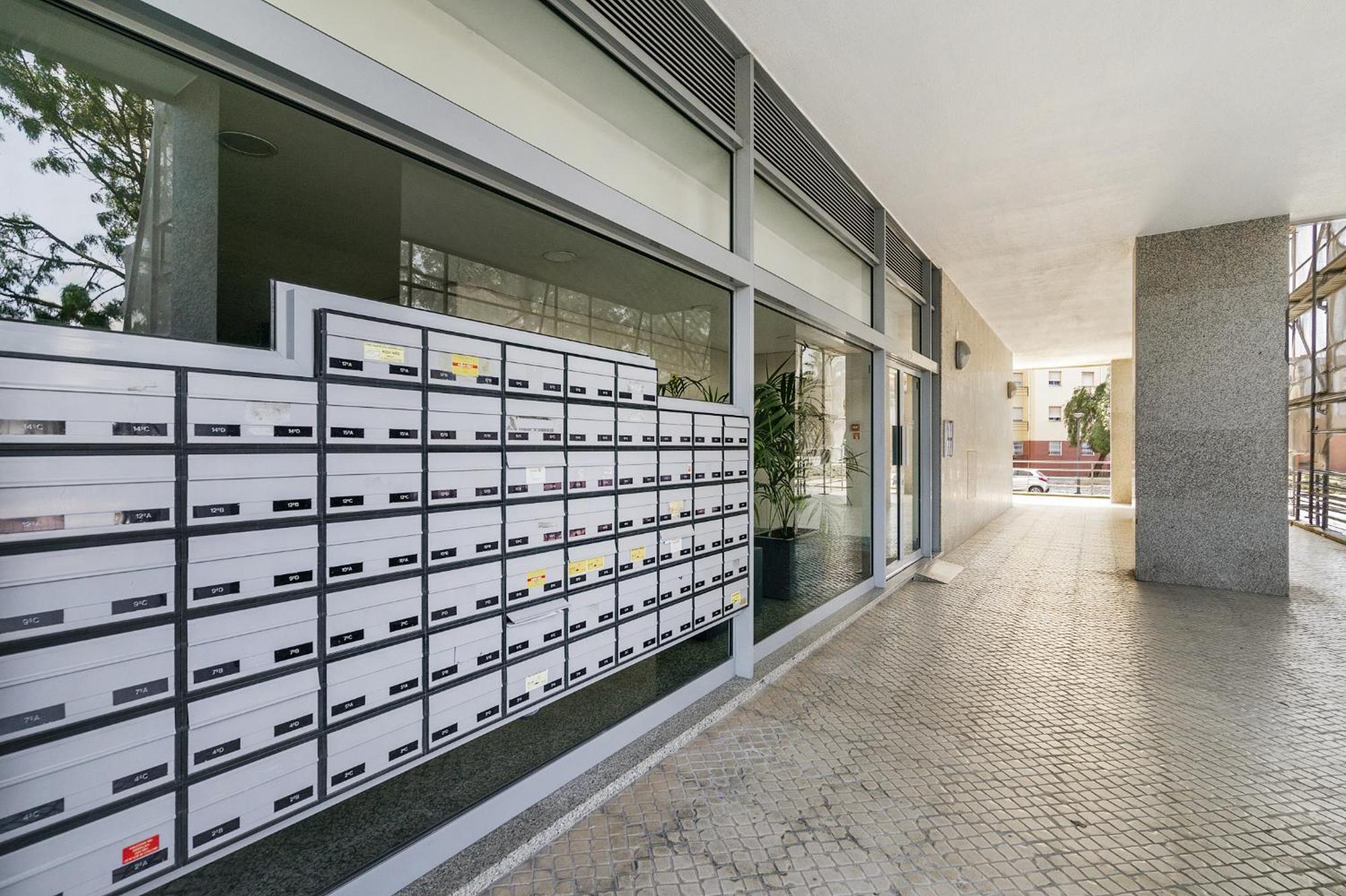Whome Family Condo - Urban Retreat With Parking, Ac, Elevator In Great Location Lisboa 外观 照片
